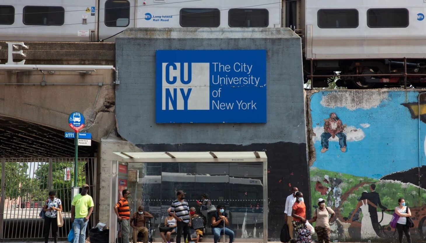 » CUNY waives application fee for NYC high school seniors Chancellor